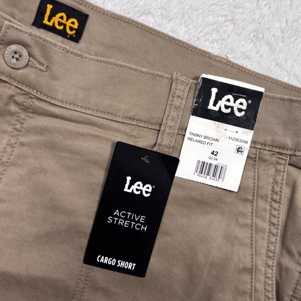 NEW Lee Cargo Shorts Men 42 Tawny Brown Relaxed Fit Active Stretch Baggy Street
